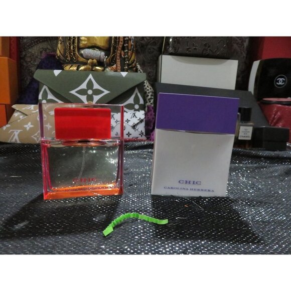 Carolina Herrera CHIC Gift Set EDP & Perfumed Lotion FREESIA MUSK Rose Amber - Picture 6 of 8